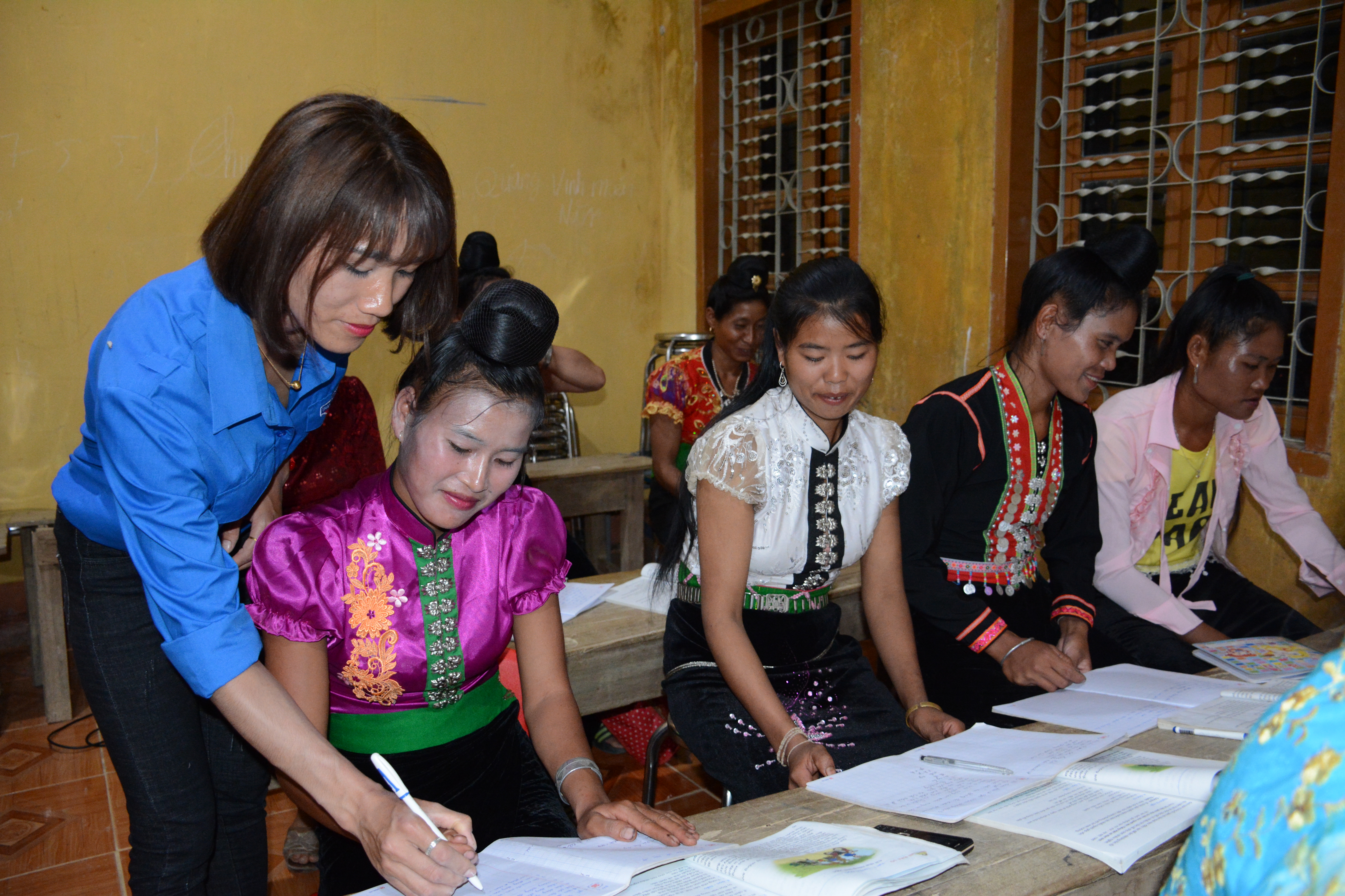 Góp sức đổi thay vùng đất khó